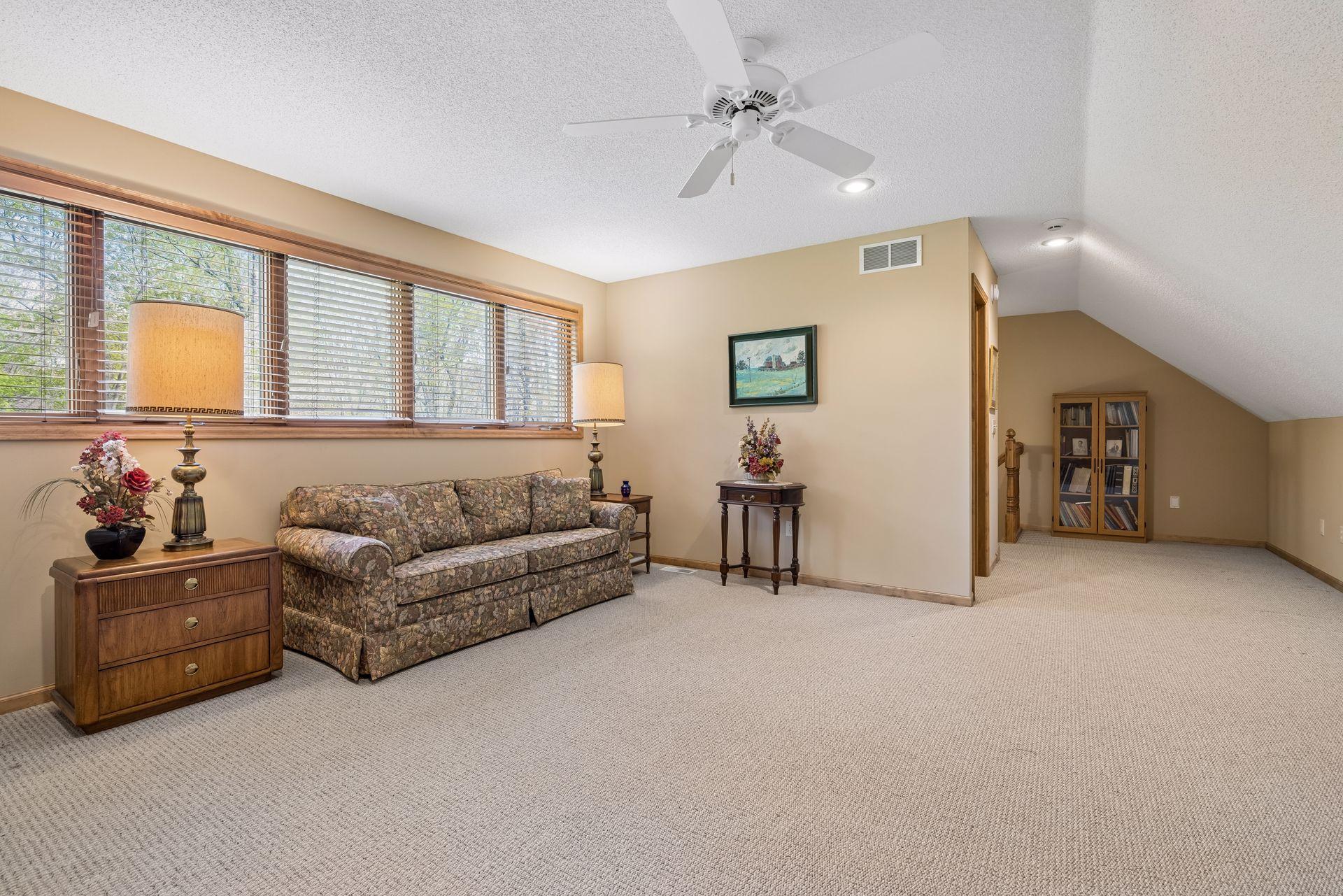Upper level guest suite