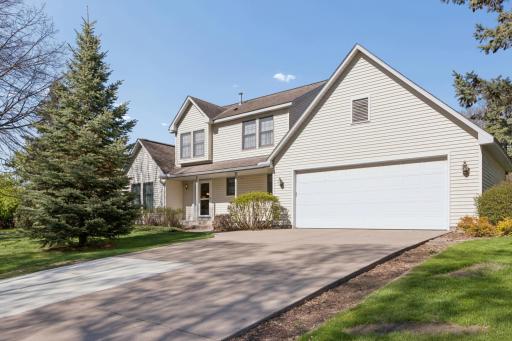 7312 Parkview Drive - 3 Bedroom 4 Bathroom Home