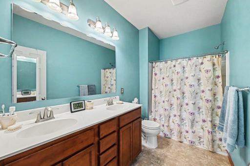 1601 Sumac Circle, B, Carver, MN 55315