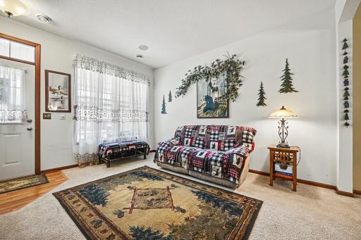1601 Sumac Circle, B, Carver, MN 55315