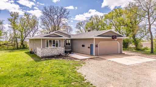 55739 140th Street, Lyle, MN 55953