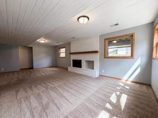 608 Lower Heritage Way, Farmington, MN 55024