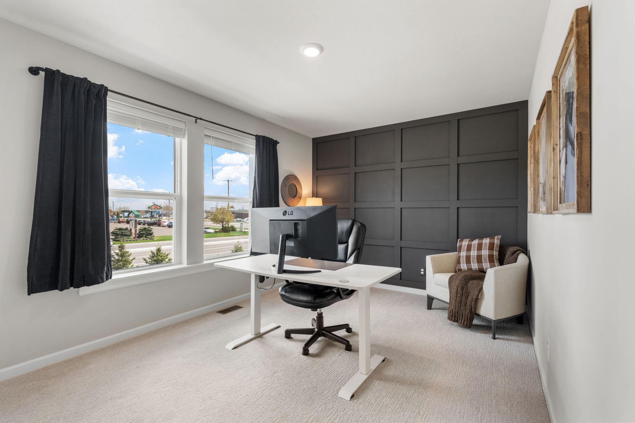 31-web-or-mls-625 E Blossom Cir-31.jpg