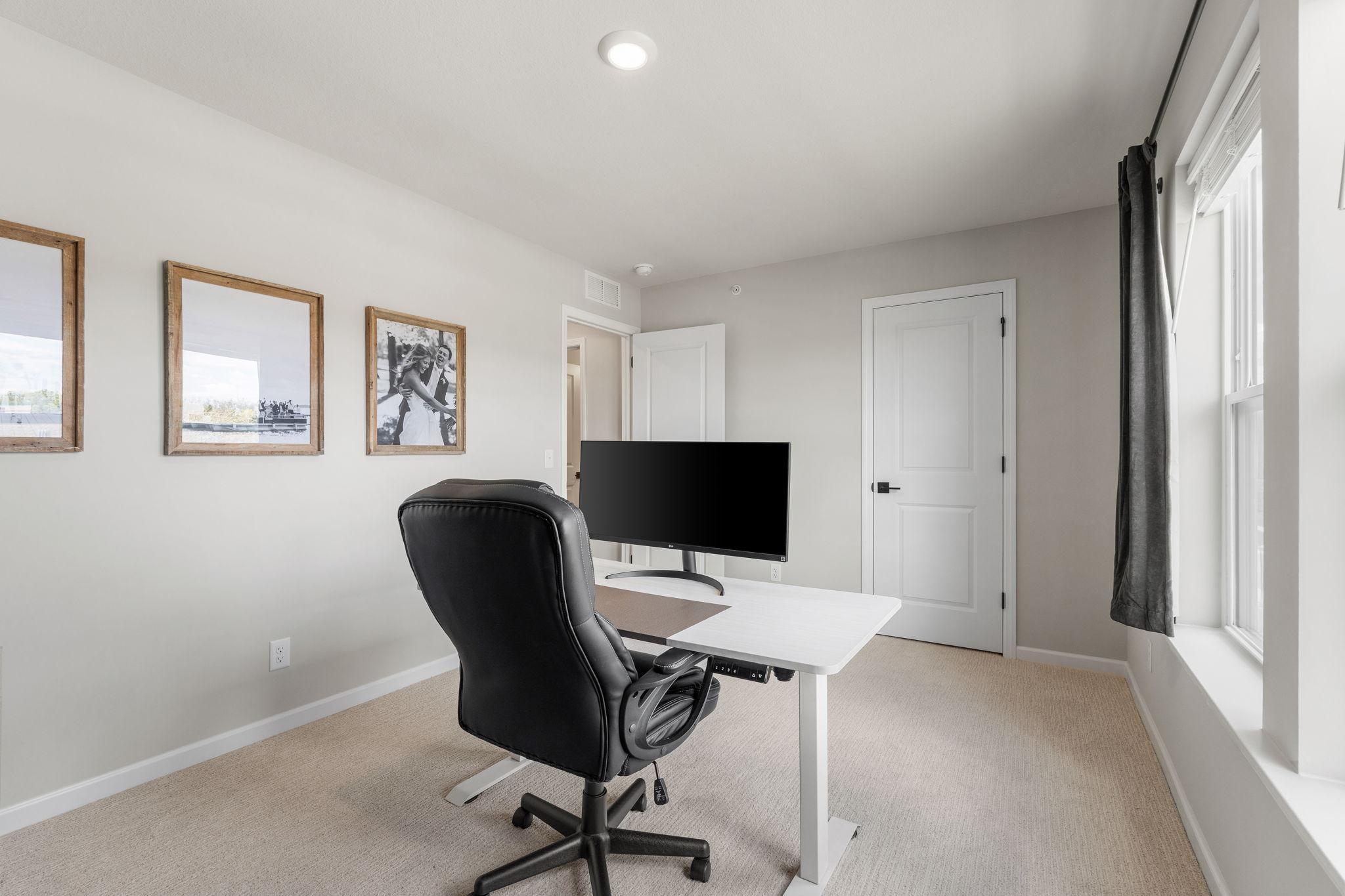 32-web-or-mls-625 E Blossom Cir-32.jpg