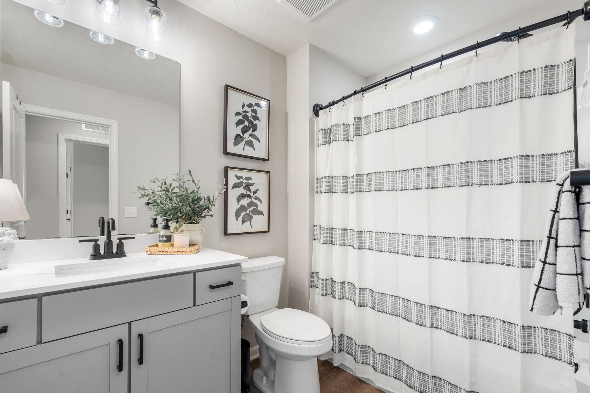 35-web-or-mls-625 E Blossom Cir-35.jpg
