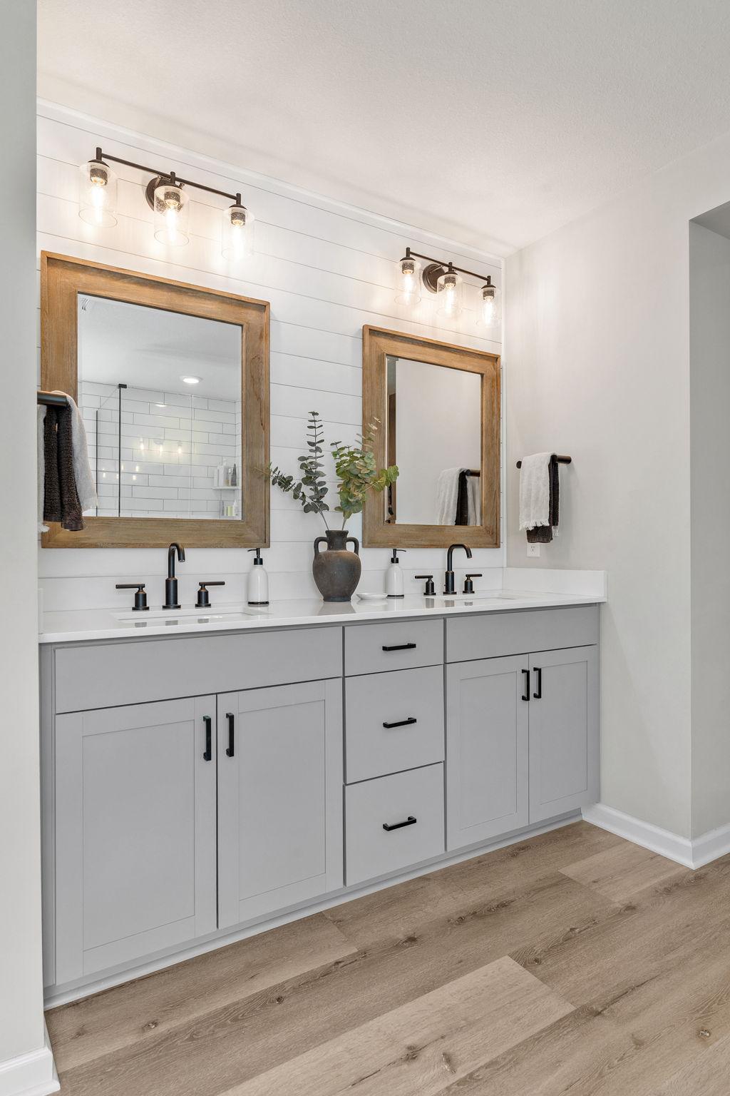 44-web-or-mls-625 E Blossom Cir-44.jpg