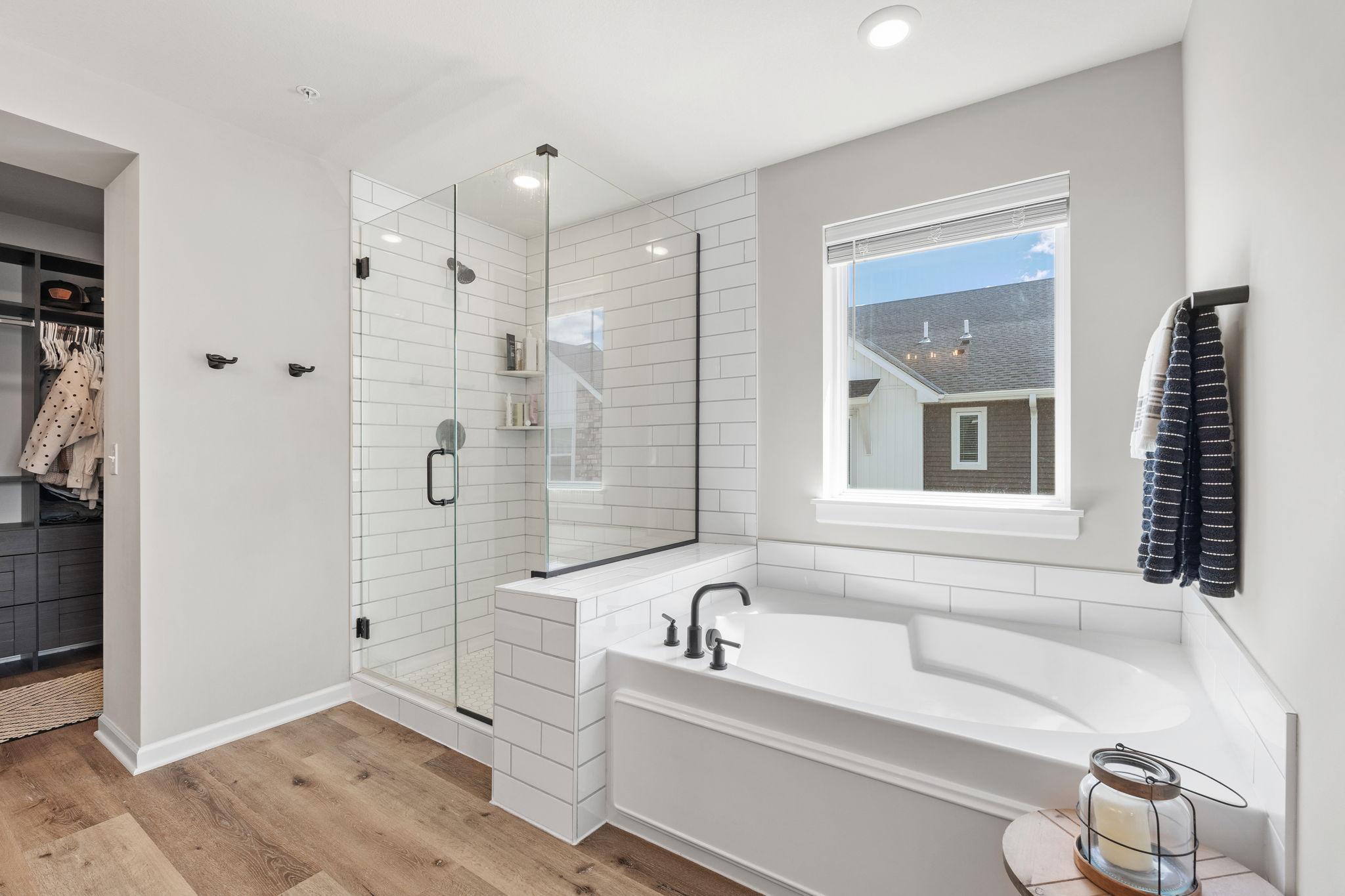 45-web-or-mls-625 E Blossom Cir-45.jpg