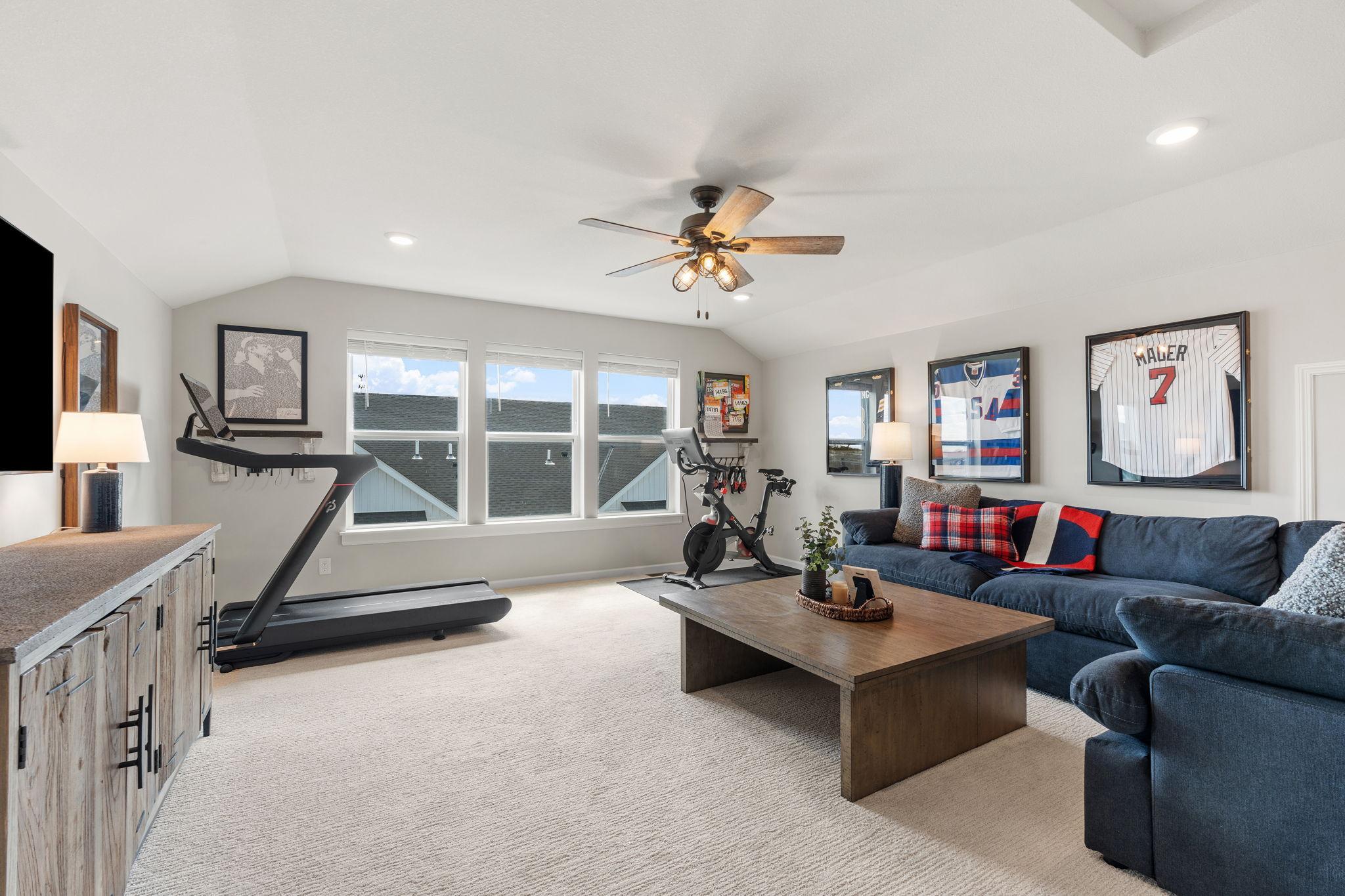 49-web-or-mls-625 E Blossom Cir-49.jpg