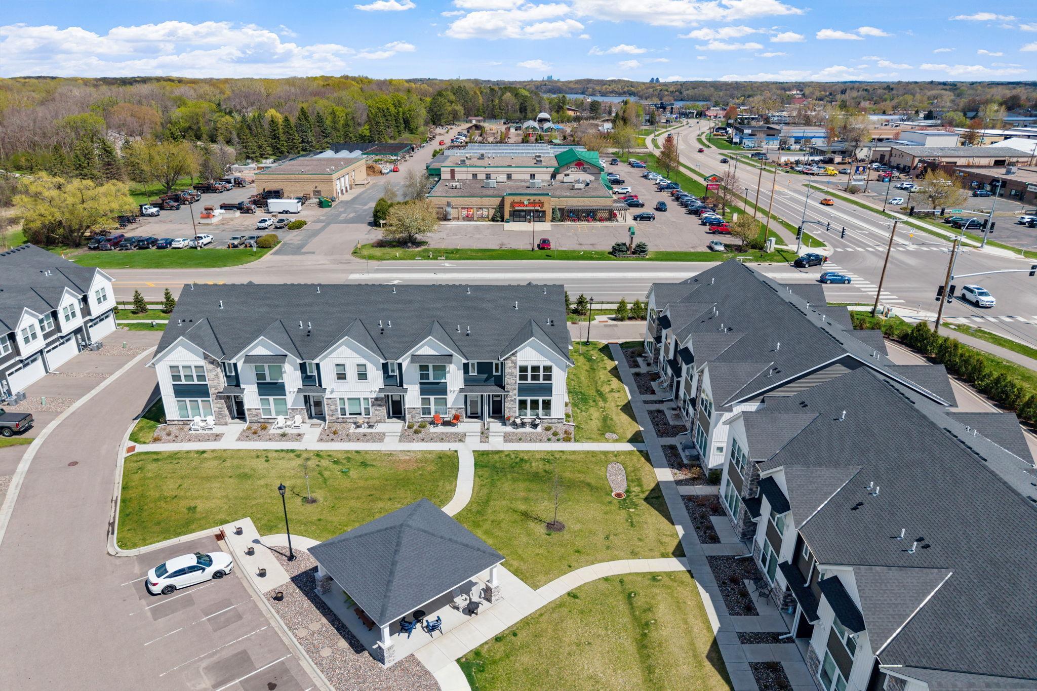 8-web-or-mls-625 E Blossom Cir-8.jpg