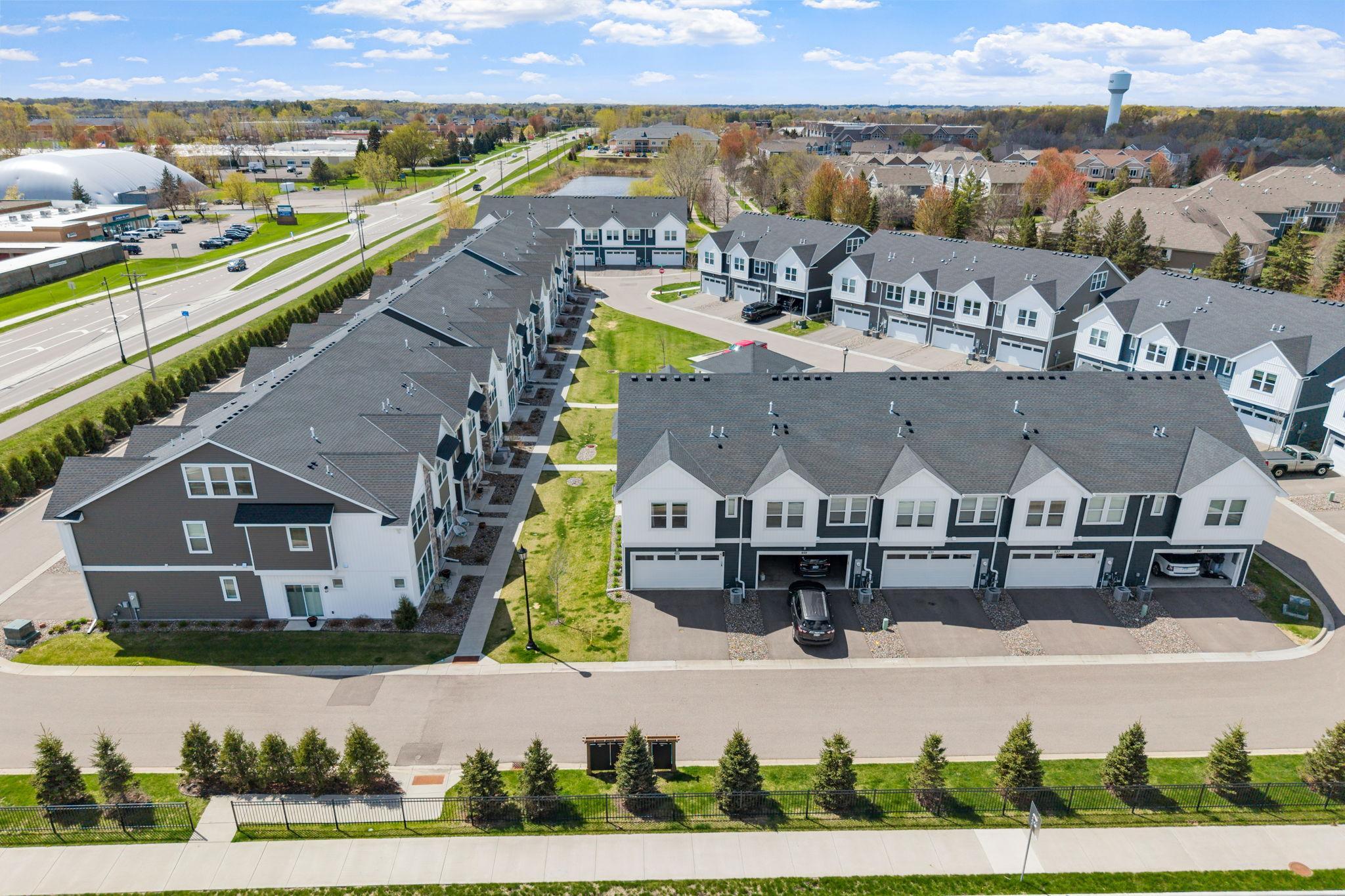 14-web-or-mls-625 E Blossom Cir-14.jpg