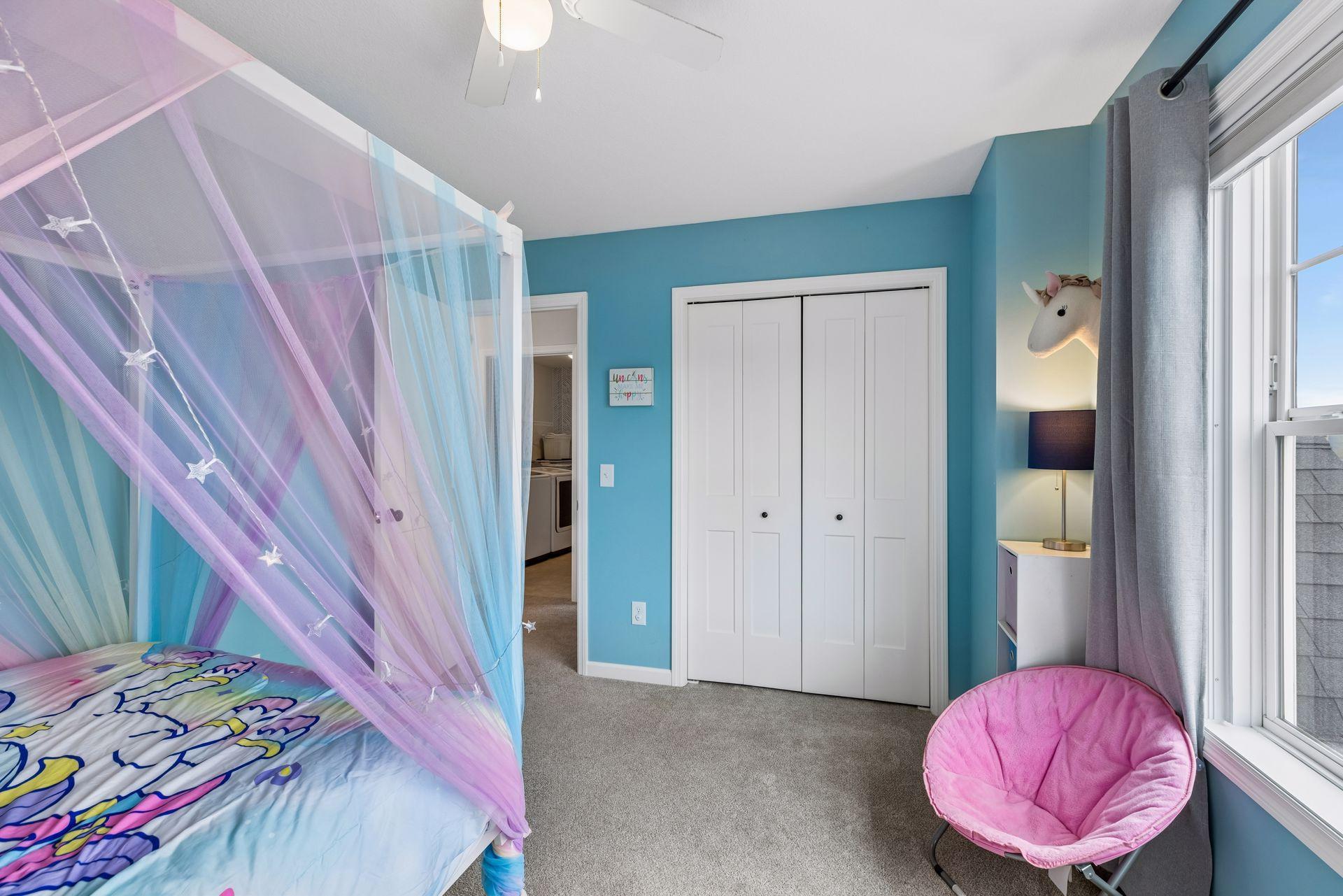 Second upper level bedroom.