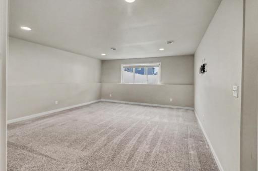 7239 Madelyn Lane S, Fargo, ND 58104