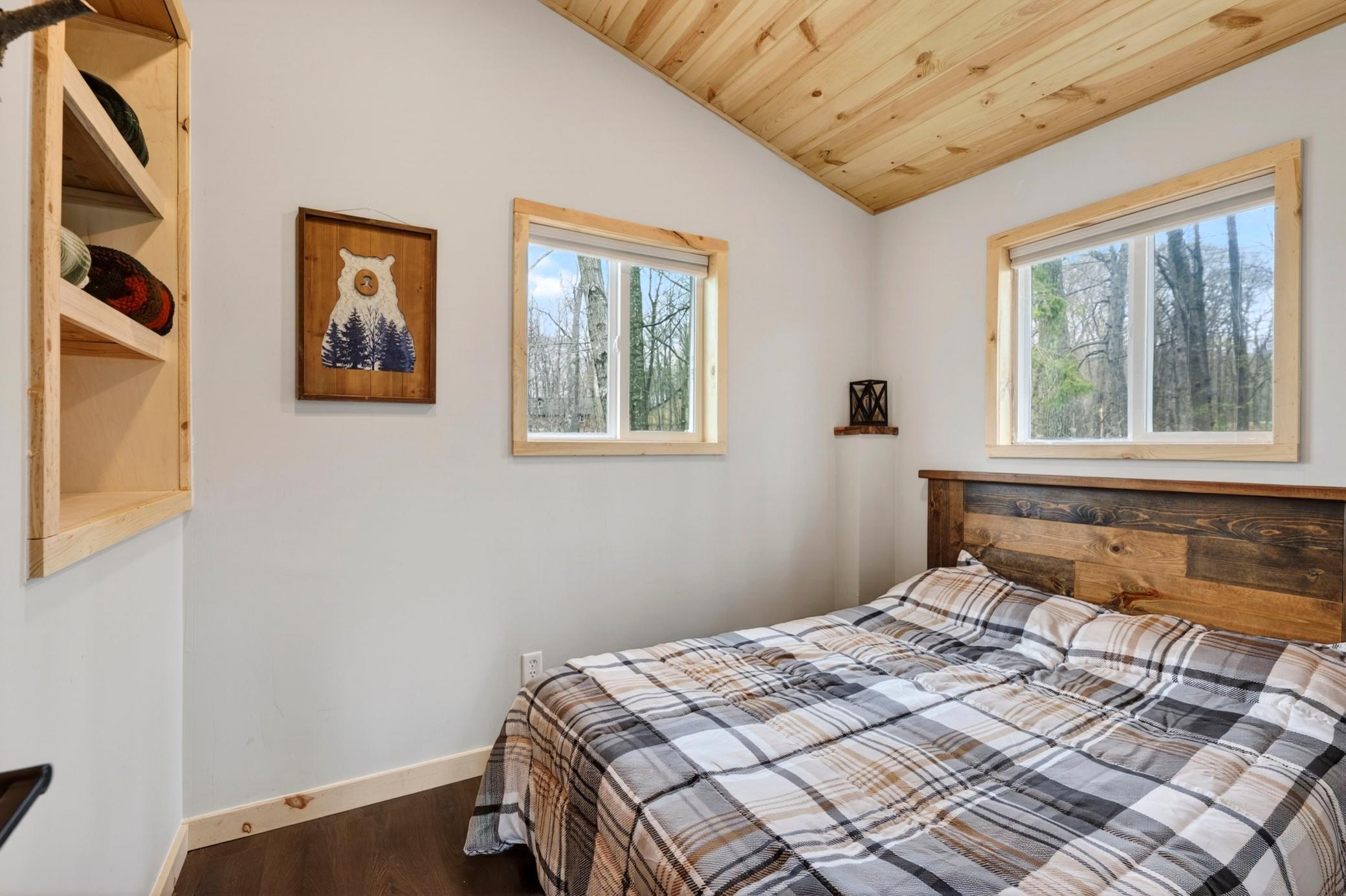 1188N-Hillside-Ln-115.jpg