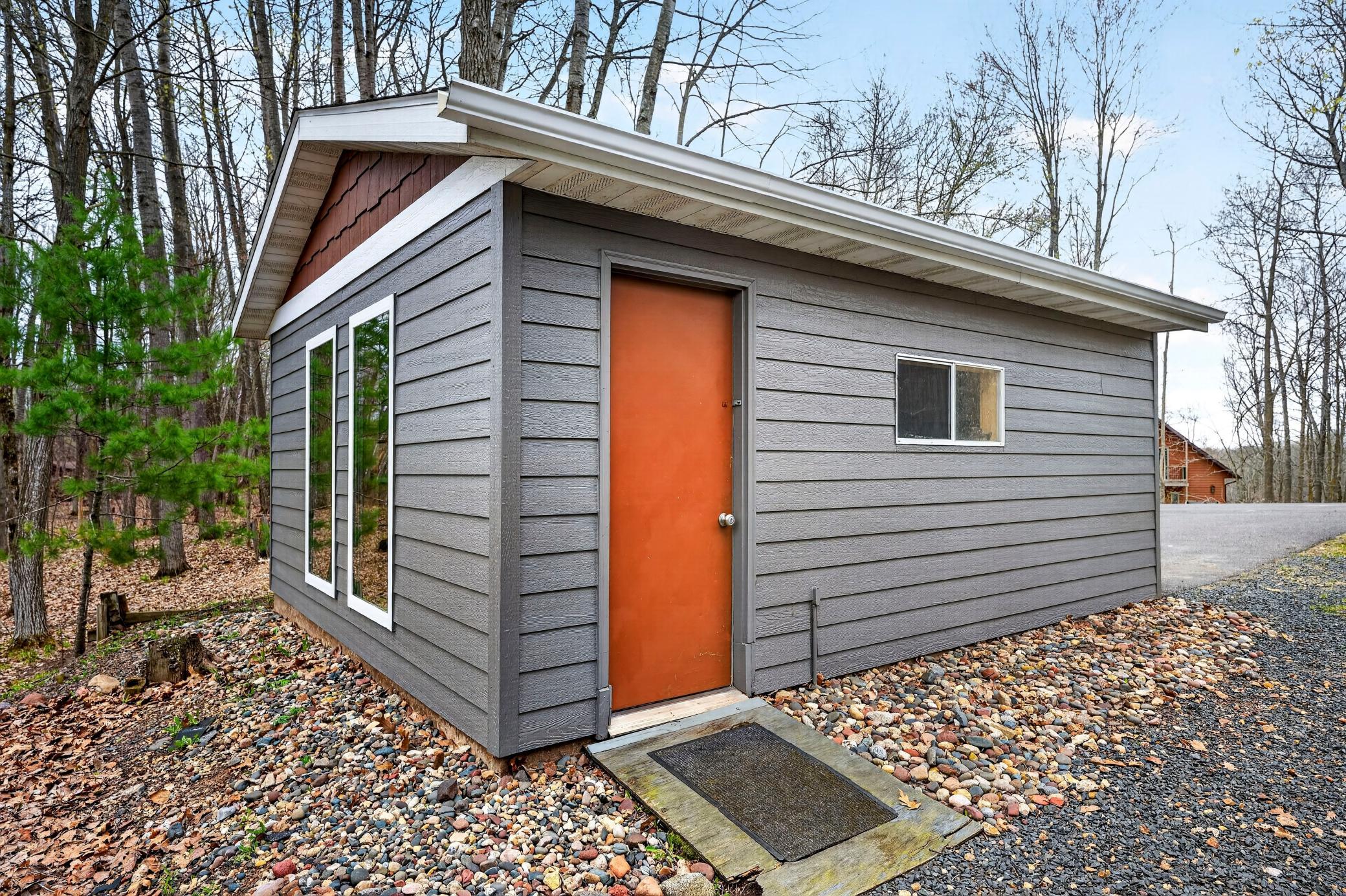 1188N-Hillside-Ln-46.jpg