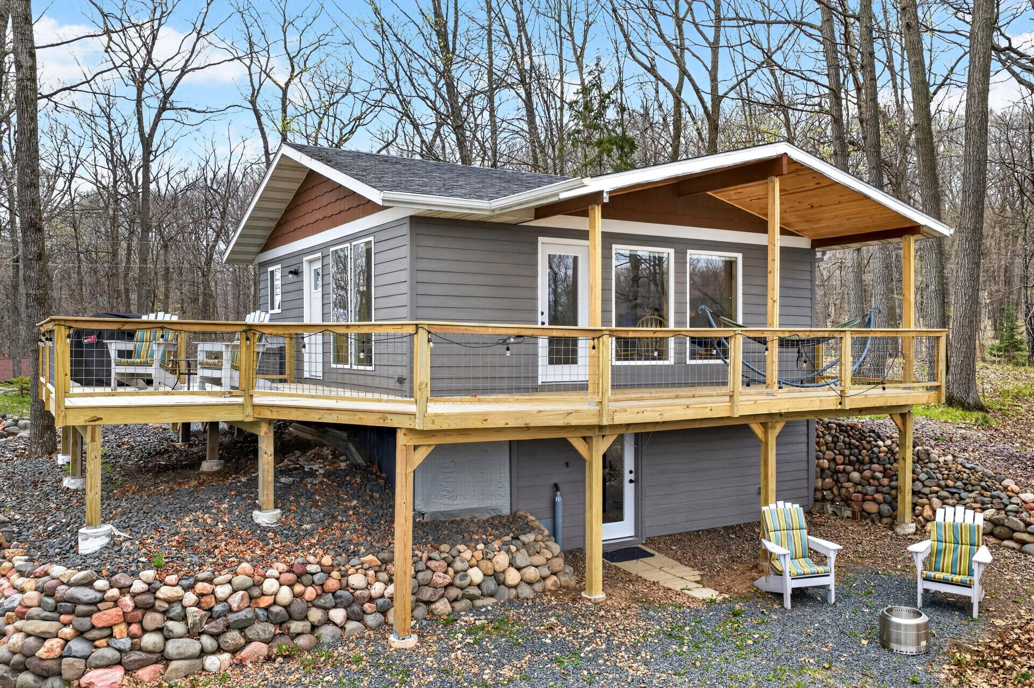 1188N-Hillside-Ln-19.jpg