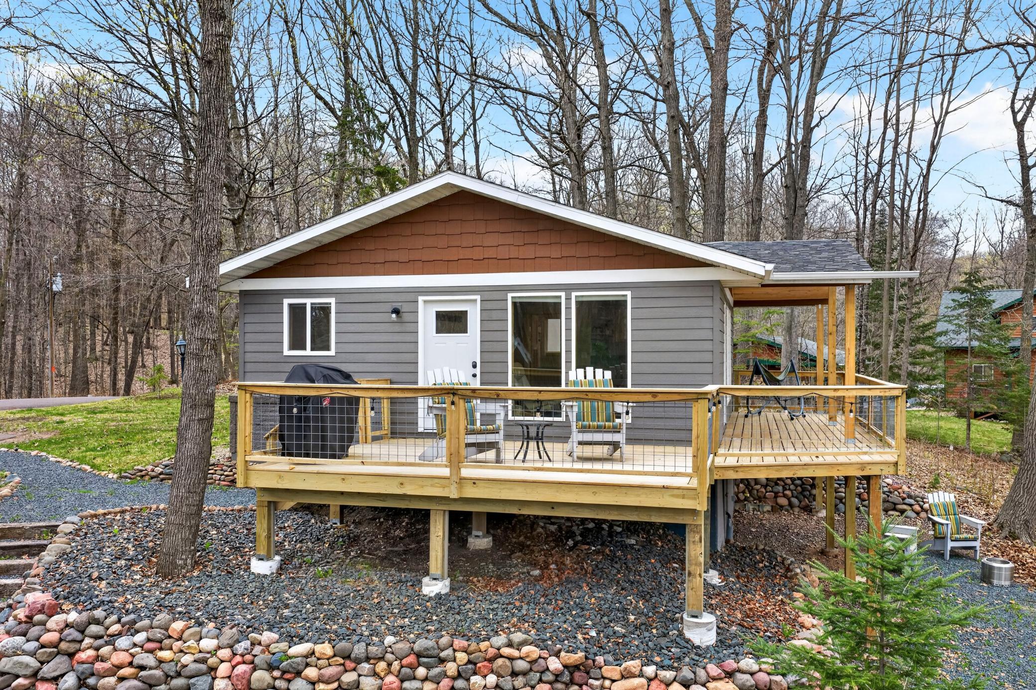 1188N-Hillside-Ln-16.jpg