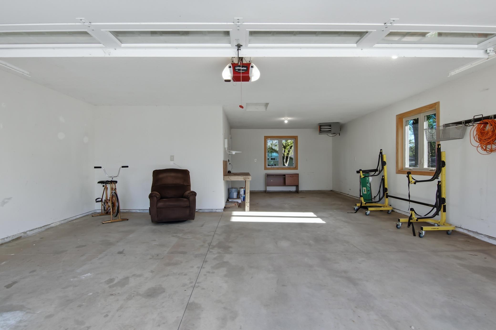 17-Garage-1-jpg.jpg