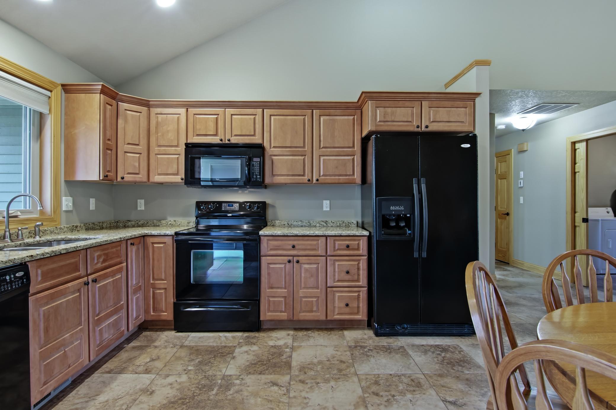 03-Kitchen-3-jpg.jpg