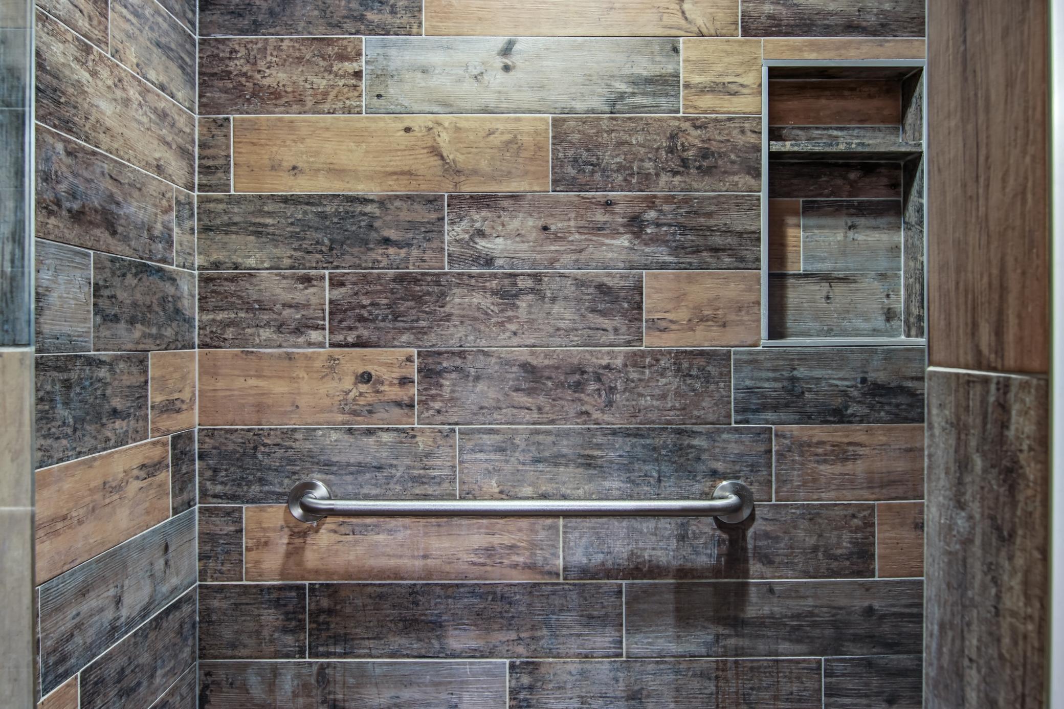 07-MasterBathroom-3-jpg.jpg