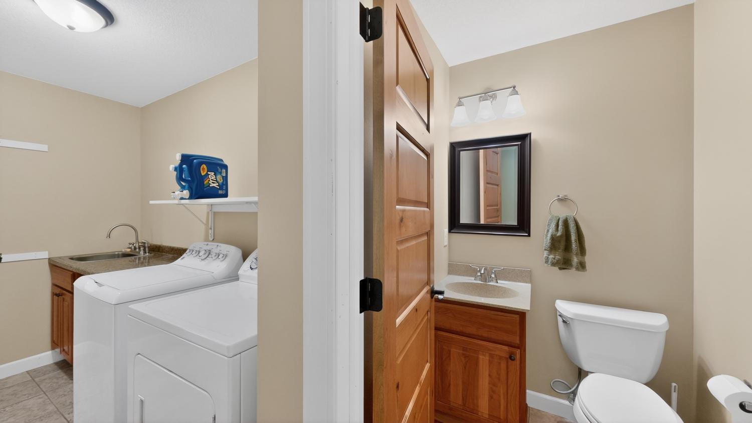 Laundry/1/2 Bath