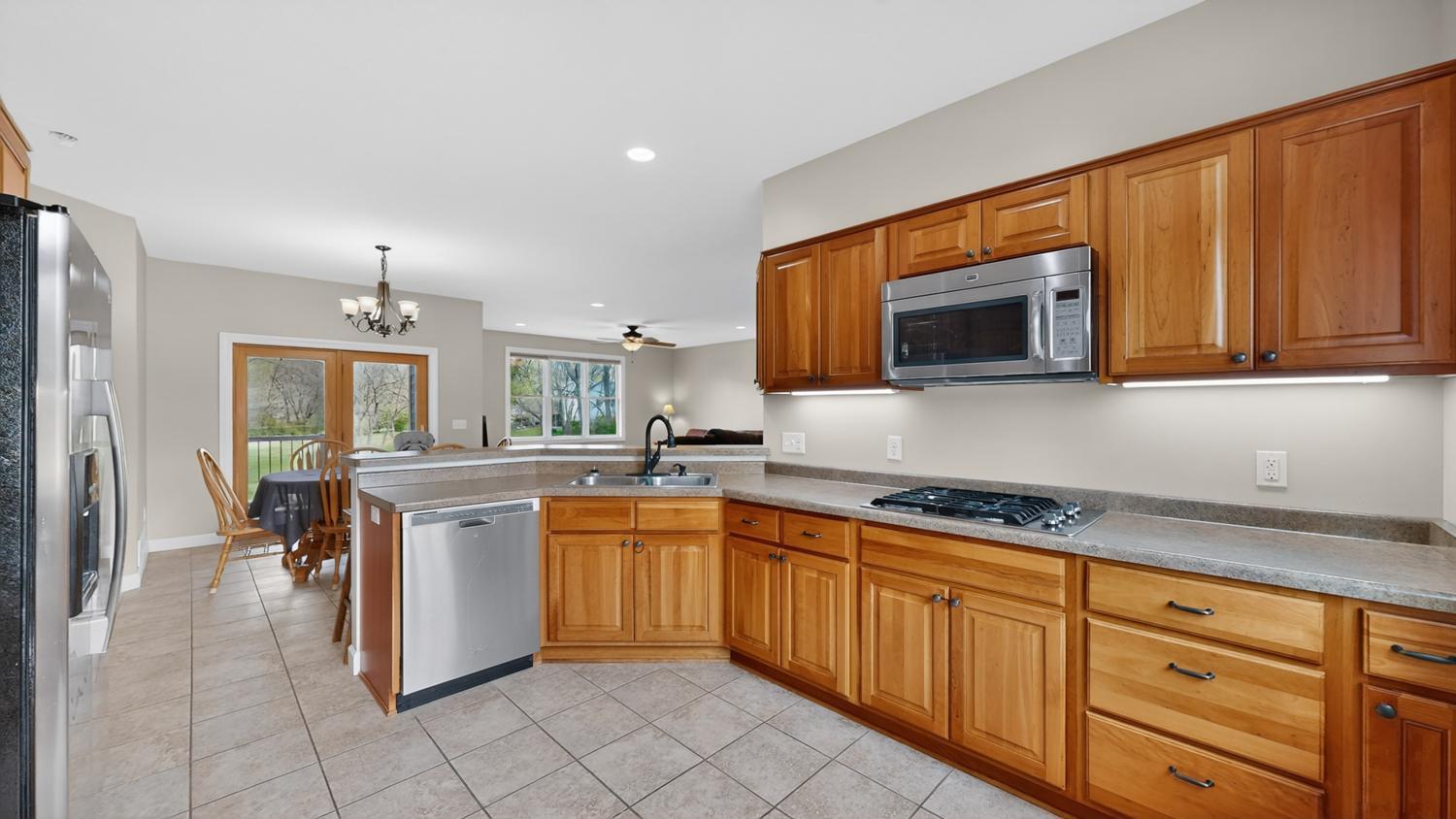 Kitchen/Dining
