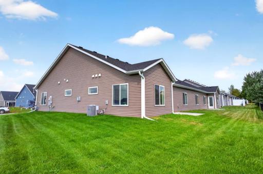 1002 11th Place NW, Kasson, MN 55944