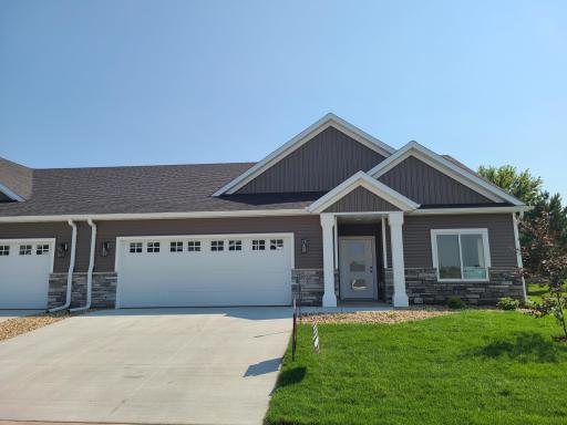 1002 11th Place NW, Kasson, MN 55944