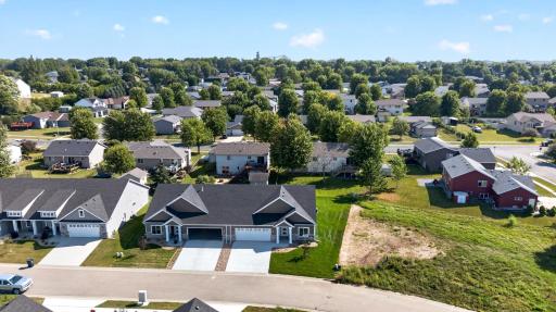 1002 11th Place NW, Kasson, MN 55944