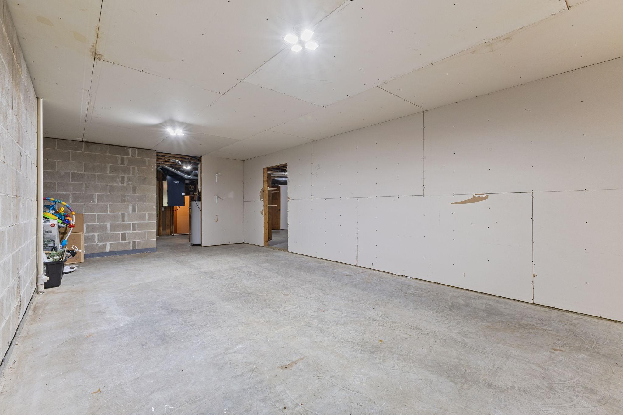 Vivid Spaces_3700 153rd Ln NW75.jpg