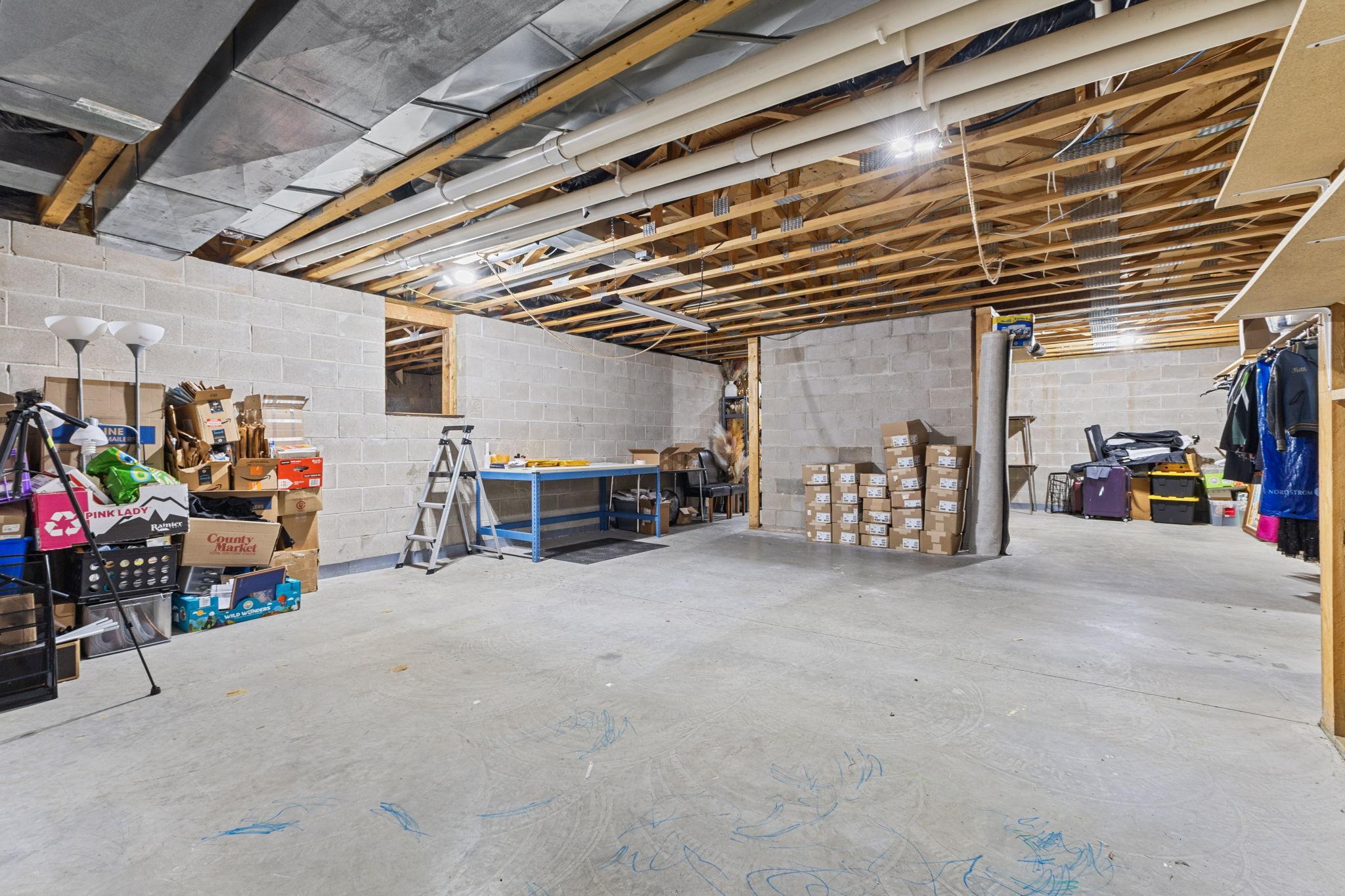 Vivid Spaces_3700 153rd Ln NW69.jpg