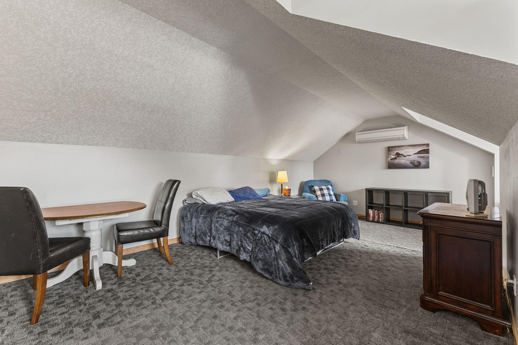 Vivid Spaces_3700 153rd Ln NW55.jpg