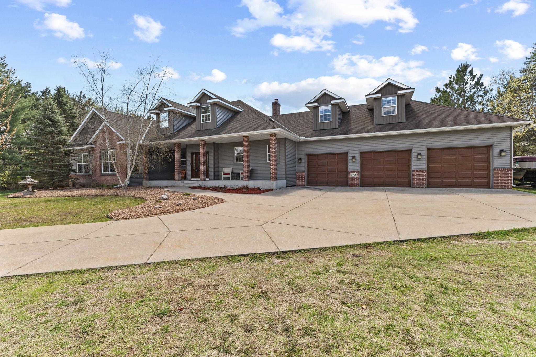 Vivid Spaces_3700 153rd Ln NW01.jpg