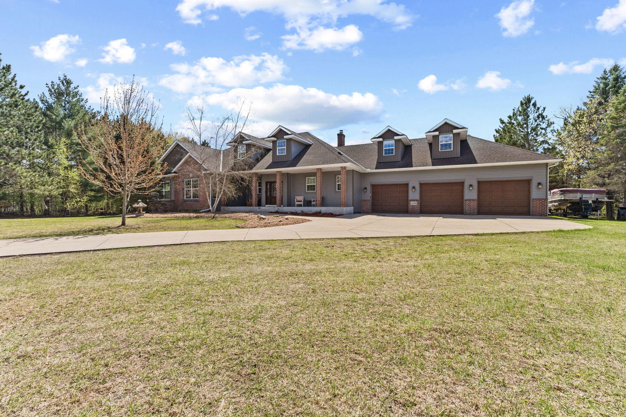 Vivid Spaces_3700 153rd Ln NW02.jpg