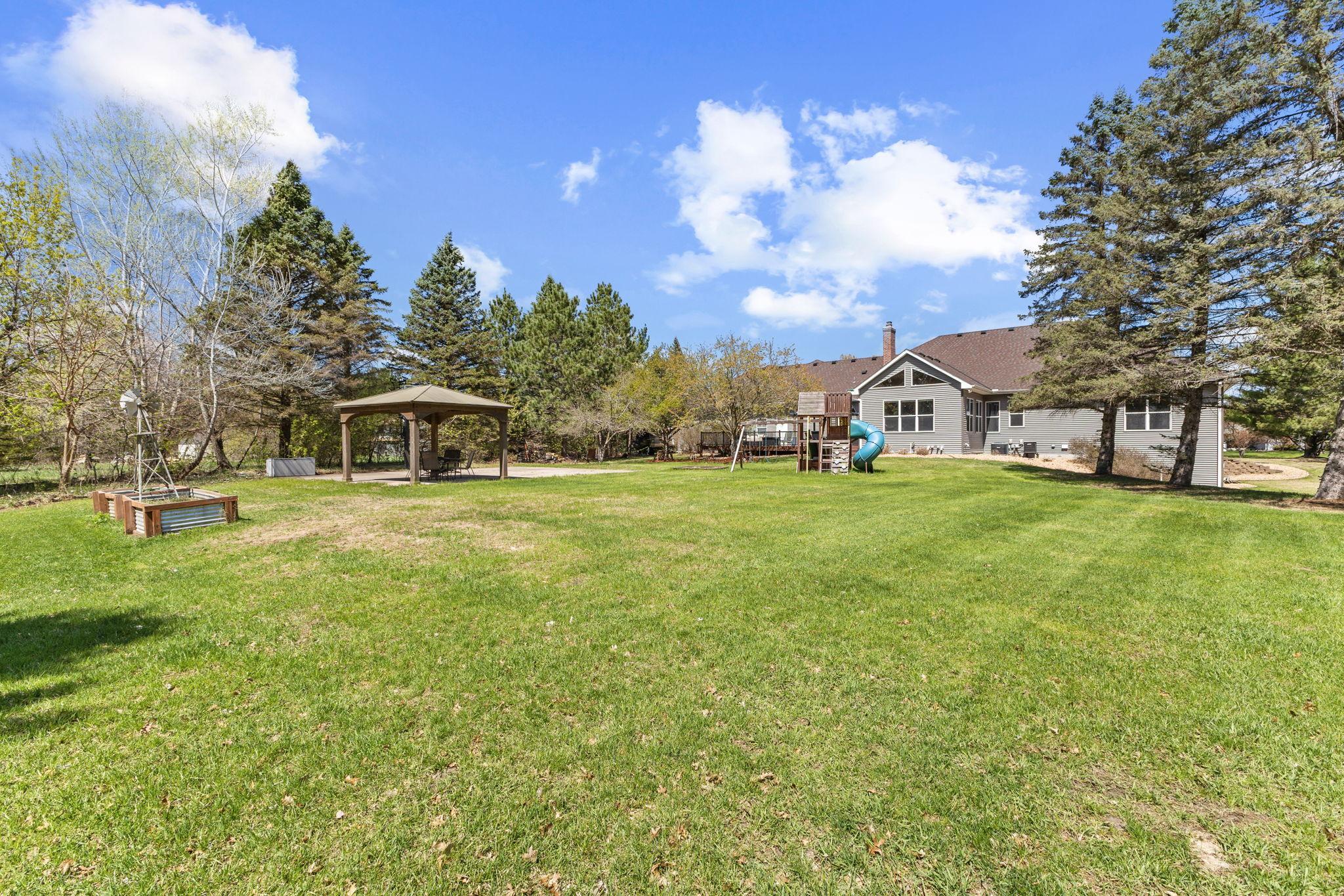 Vivid Spaces_3700 153rd Ln NW86.jpg