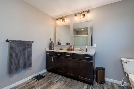 1906 Rock Ridge Lane, Saint Peter, MN 56082