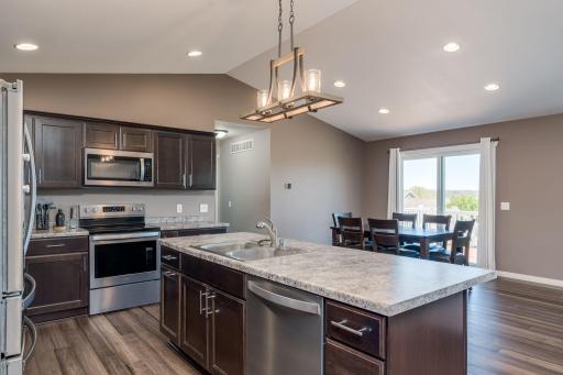 1906 Rock Ridge Lane, Saint Peter, MN 56082
