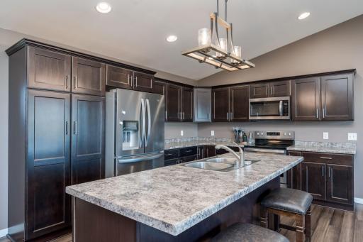 1906 Rock Ridge Lane, Saint Peter, MN 56082
