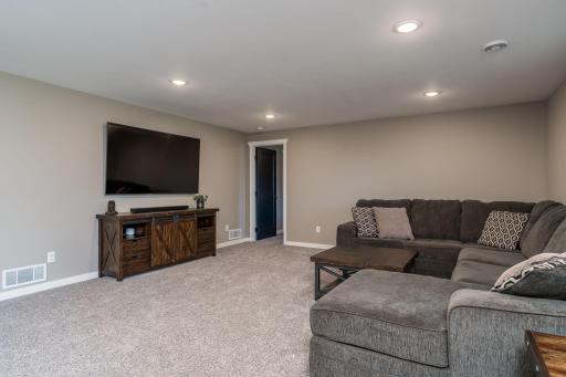 1906 Rock Ridge Lane, Saint Peter, MN 56082