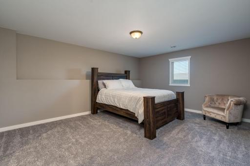 1906 Rock Ridge Lane, Saint Peter, MN 56082