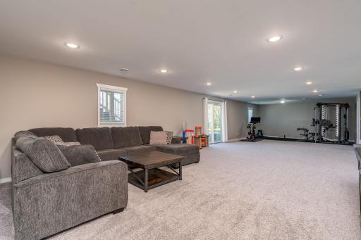 1906 Rock Ridge Lane, Saint Peter, MN 56082