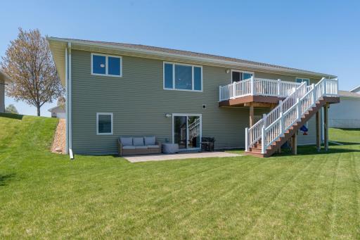1906 Rock Ridge Lane, Saint Peter, MN 56082