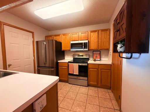 1825 Southcross Drive W, 2306, Burnsville, MN 55306