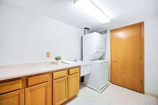 15615 24th Avenue N, F, Minneapolis, MN 55447