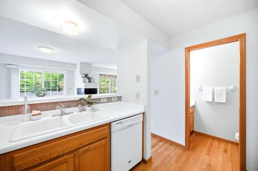 15615 24th Avenue N, F, Minneapolis, MN 55447