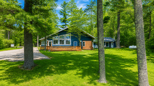 7042N Lake Shore Drive, Couderay, WI 54828