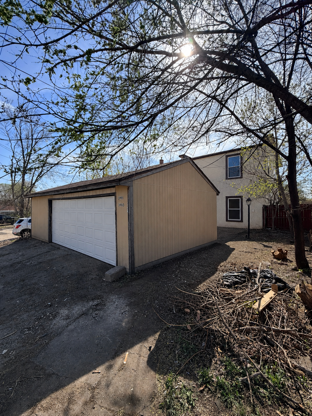Oversized 2-Stall Garage
