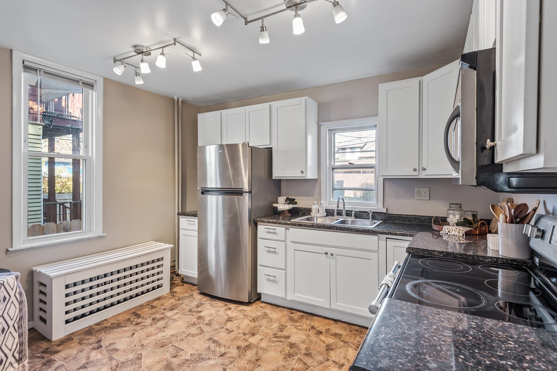 Updated kitchen. No projects here!