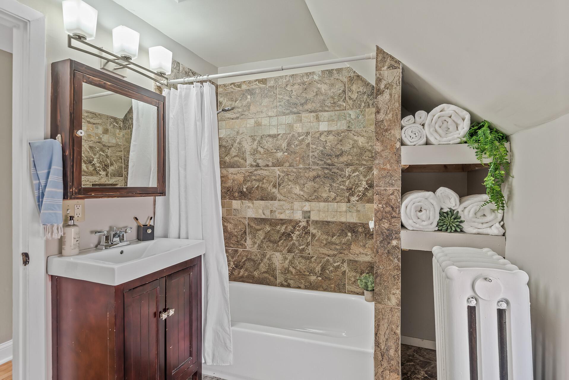 Hall bathroom on the second floor