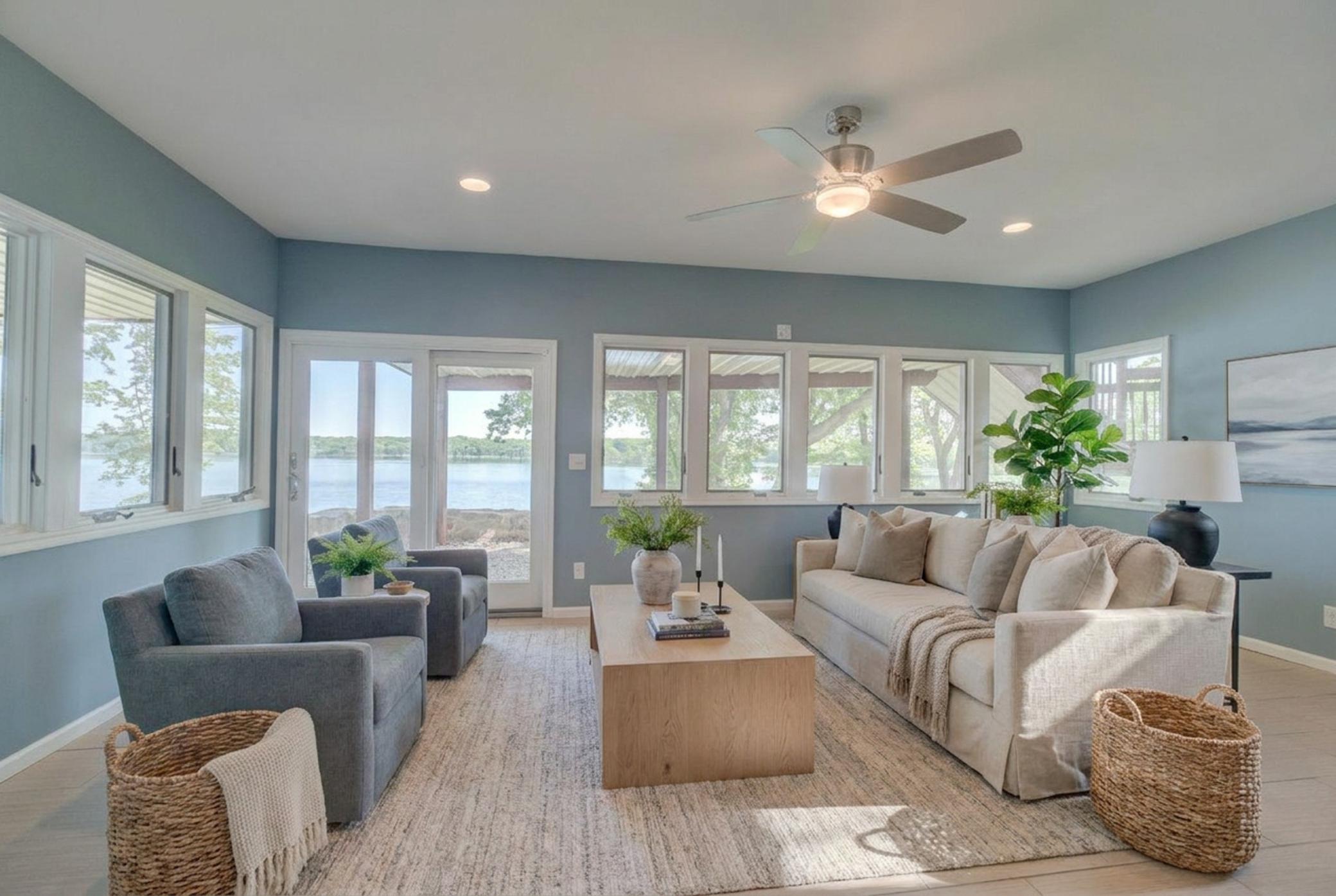12163 Otchipwe Ave N Staged.jpg
