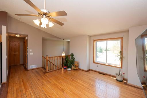 Nice large windows to let in the natural light